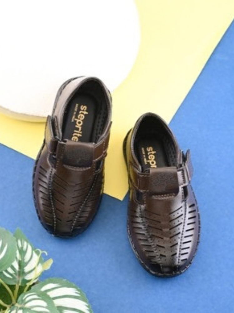 Steprite boys Slipon Velcro Shoes Brown